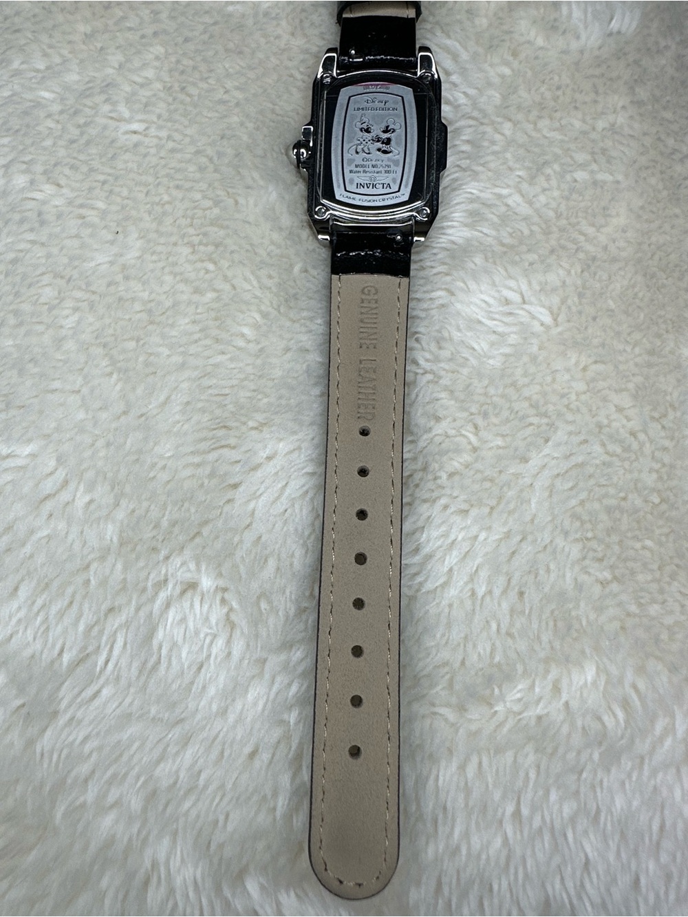 Disney Invicta Limited Edition Micky & Minnie Watch With Interchangeable Bands - Picture 7 of 9